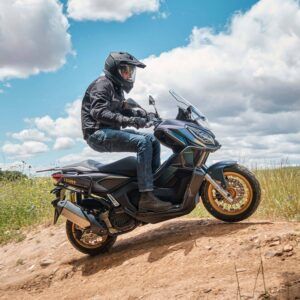 MITT ADV 125 - Imagen 3